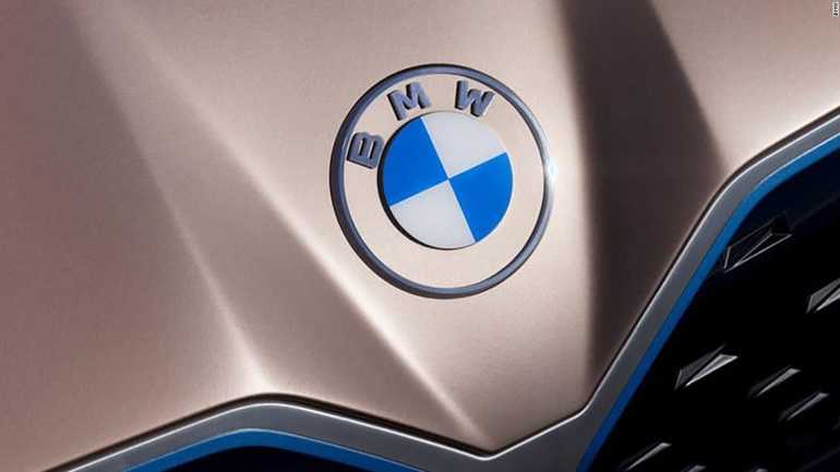 BMW qua mặt Mercedes trên thị trường xe sang